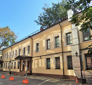 Бизнес-центр "Леонтьевский" Здание целиком 1377.1 350 Продажа